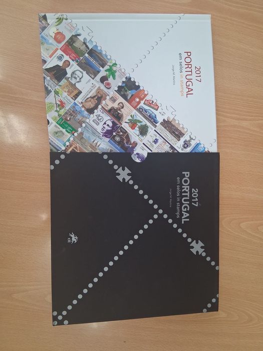Livro CTT - Portugal em Selos 2017
