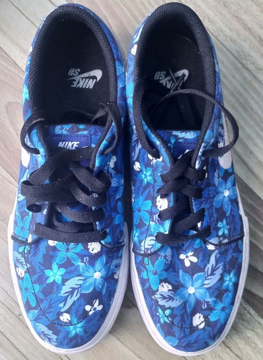 Кеди жіночі Nike