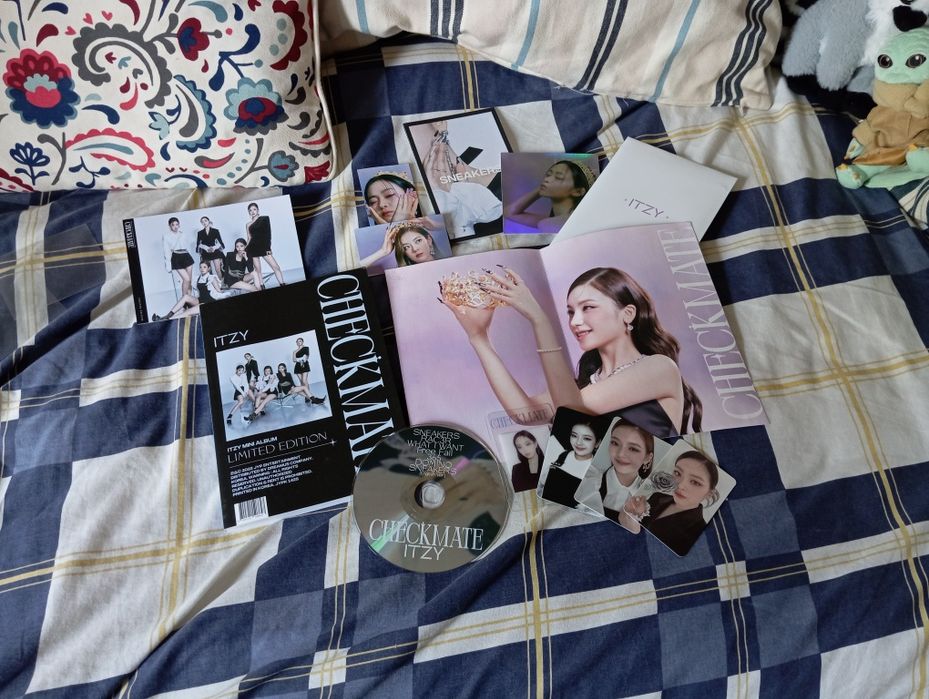 Itzy album checkmate