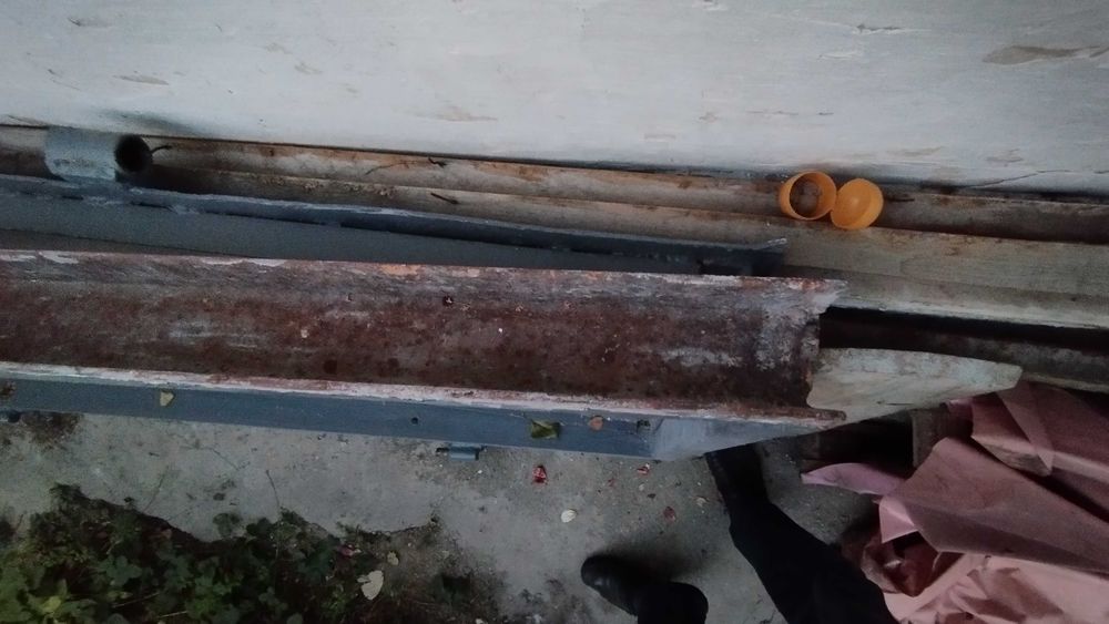 Міцні металеві двері з рамою (швелер 8) — 245х93 см (для дачі, гаража)