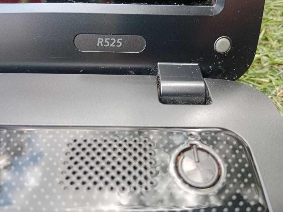 Laptop Samsung 15,6 do naprawy stan nieznany