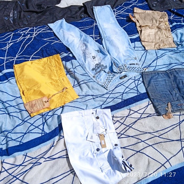 Продаются джинси