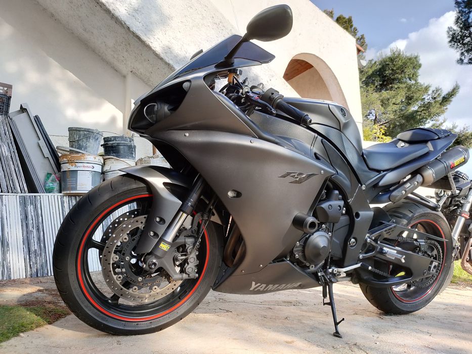 Yamaha R1 crossplane 2013