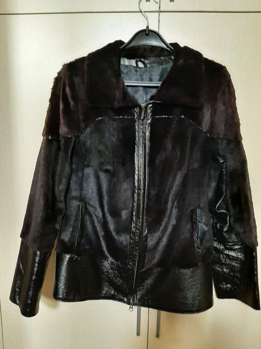 Демисезонная женская куртка, кролик натуральный, с кожаными вставками.