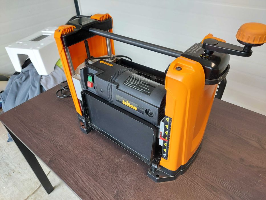 Strugarka / Grubościówka Triton TPT125