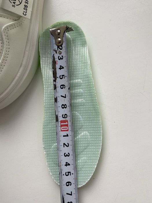 Білі кросівки, хайтопи