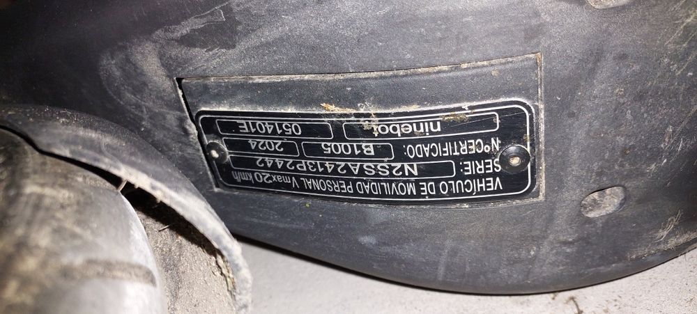 Hulajnoga elektryczna Segway Nineboot E2 prawie nowa