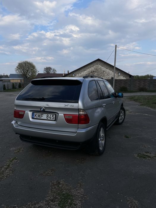 Продаєця BMW X5e53