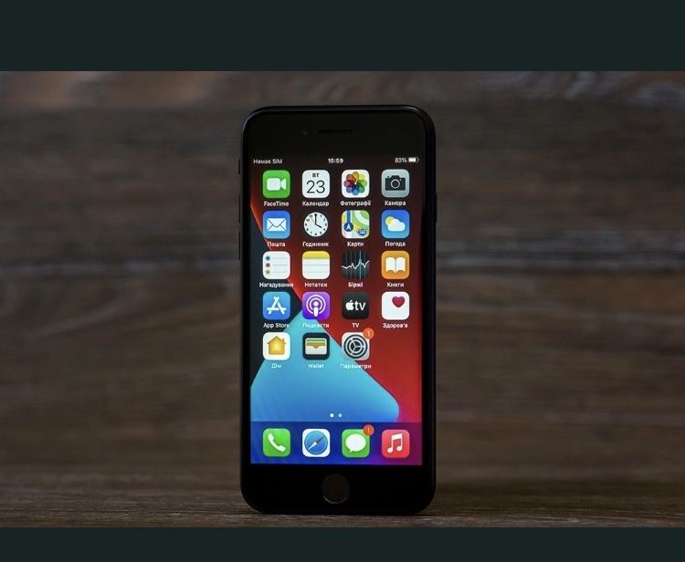 Iphone Se 2020 64gb та чохол повербанк 6000мА