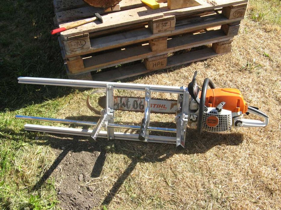 Kompletny trak do piły + dodatkowy osprzęt. Lekki mobilny wykonany ze stali aluminium + ocynk