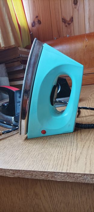 Утюг СССР 500 грн. Вечный. Безотказный.