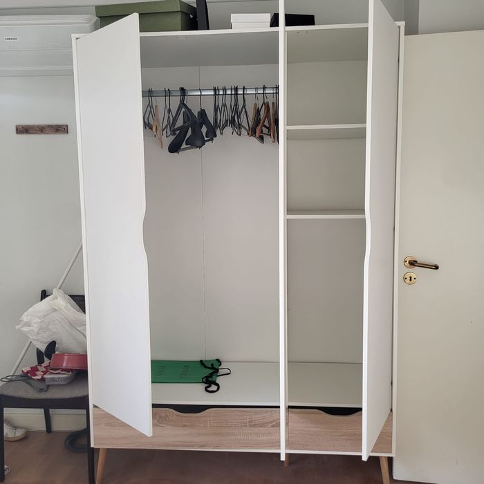 Armário / roupeiro branco