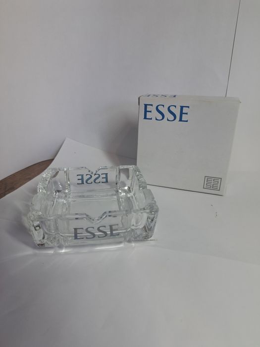 Попільничка ESSE