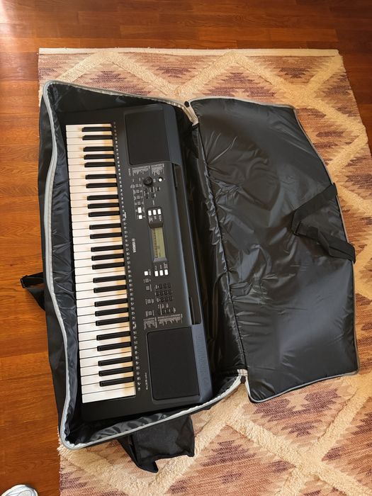 Teclado Yamaha PSR-E373 NOVO (OFERTA Bolsa de transporte)
