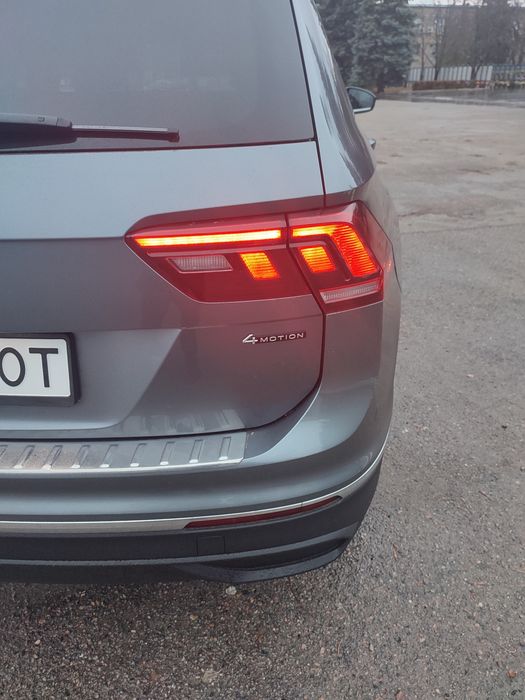 Фольксваген Тигуан 2022 .