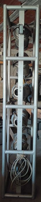 Trace em alumínio com 6 projetores 1000 watts cada