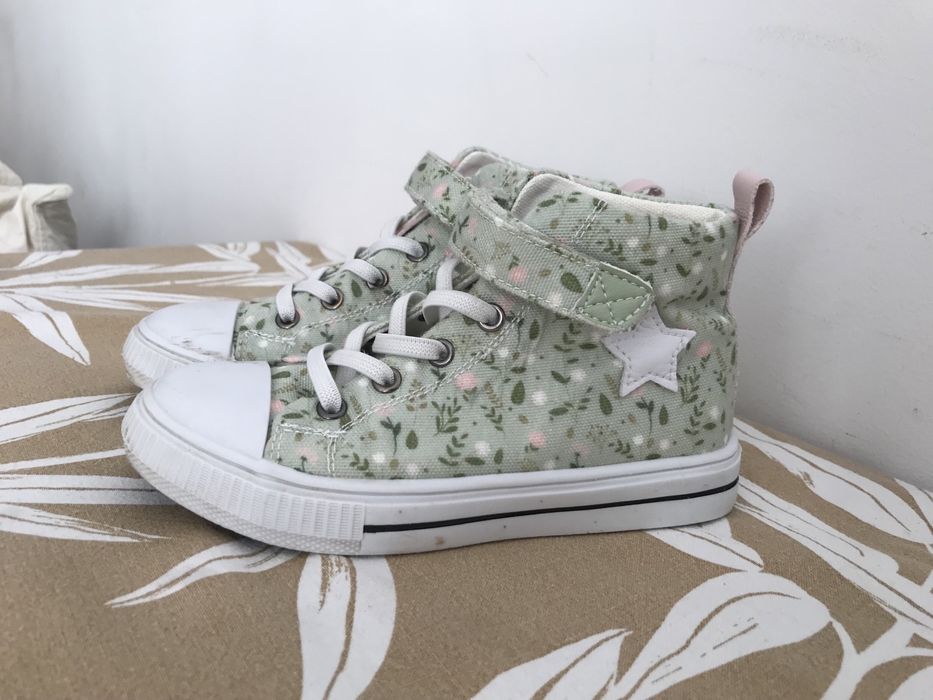 Trampki za kostkę w kwiaty na rzepy Graceland 29