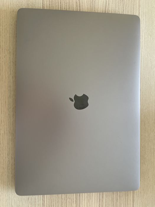 Palmrest Macbook Pro 2019 model A2141 and other components64284327428739123