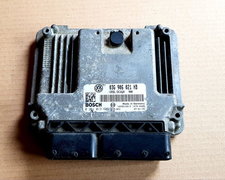 Sterownik silnika ECU Bosch 0‌2‌8‌1‌0‌1‌3‌6‌0‌6 VW 03G906021HB E