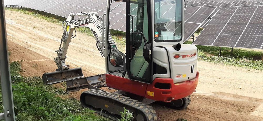 usługi minikoparką , minikoparka Giżycko, koparka, koparko-ładowarka