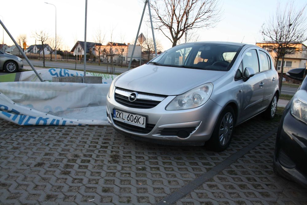 Opel corsa D 1.2benz.,2007r,5drzwi,ładny