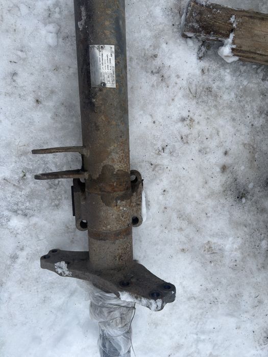 Продам  осі  SMB