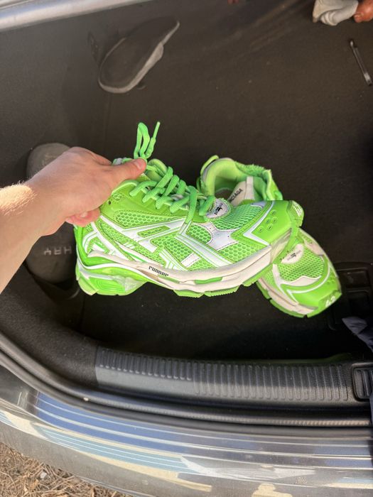Balenciaga runner