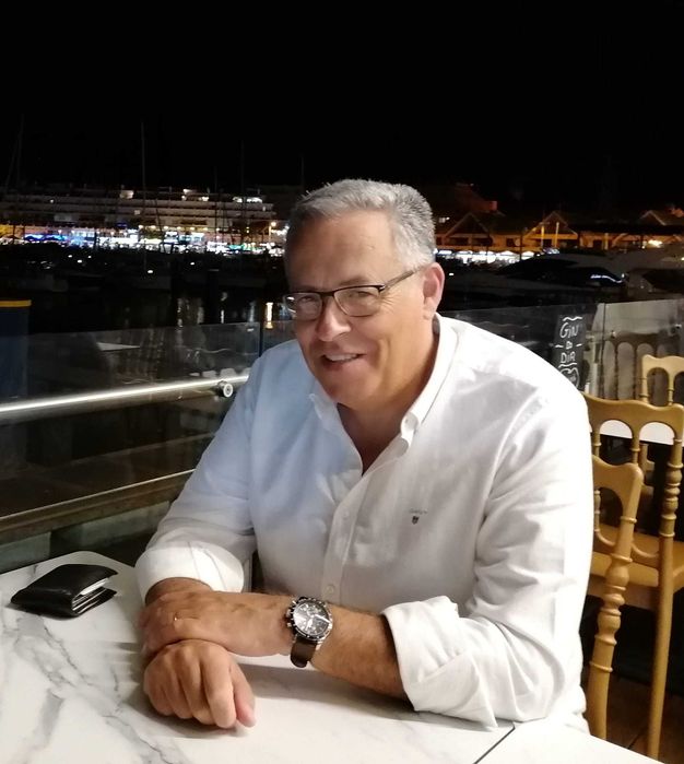 Programming Tutoring for Higher Education: C, C++, Java, Python, VBA433279584364154881