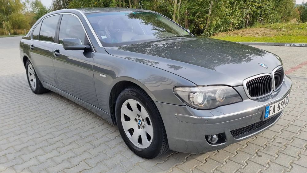 BMW Seria 7 BMW E66 LIFT 740i 300KM V8 Limuzyna Stan BDB  Bezwypadkowa