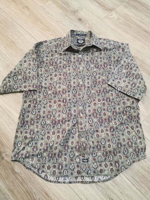 Продам рубашку тенниску Dockers