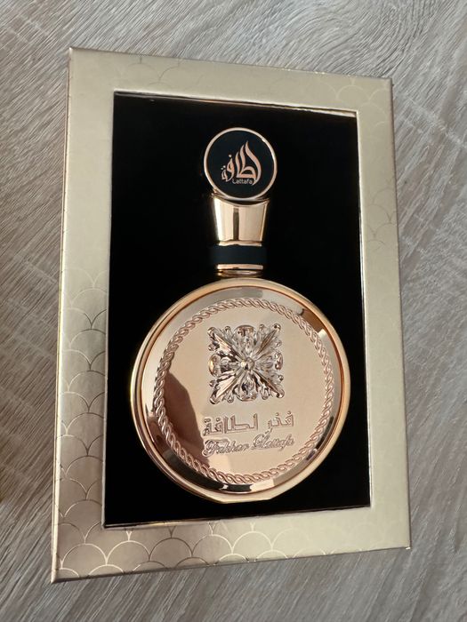 Perfumy Fakhar Lattafa black ( 100ml)