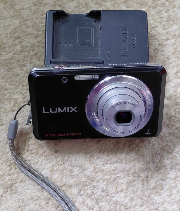 Panasonic Lumix DMC-FS28