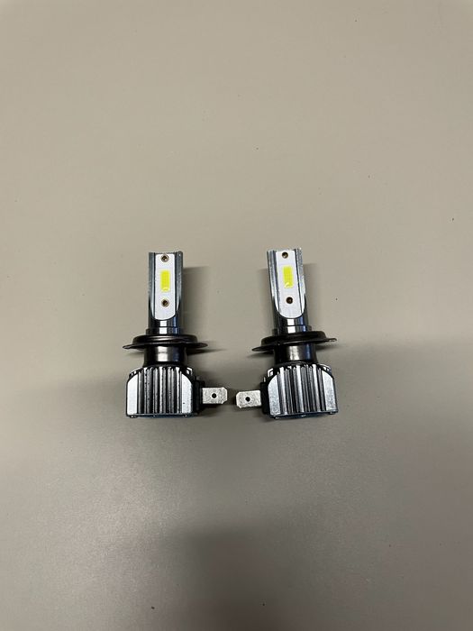 Samochodowe żarówki LED H7 (2281)