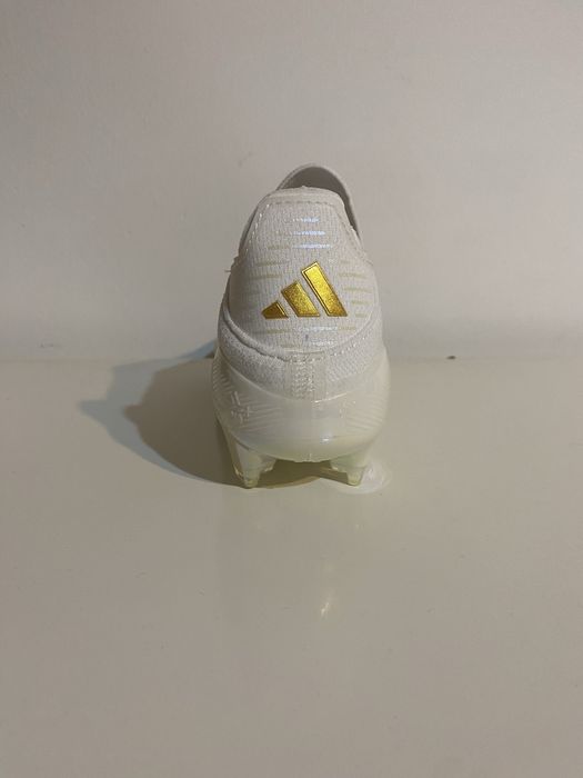 Chuteiras adidas, F50