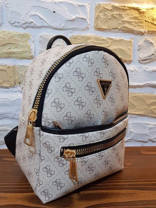 Nowy plecak Guess