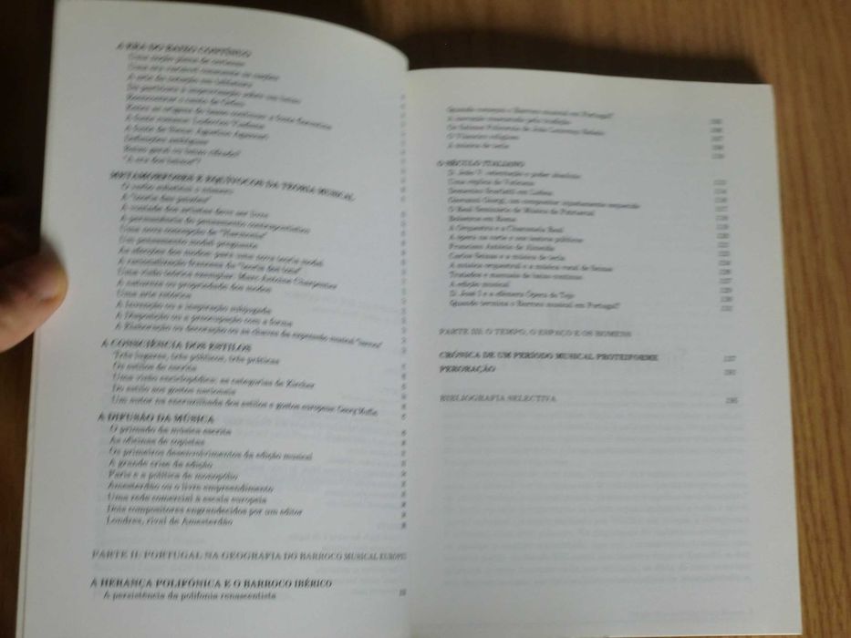 Crónicas Musicais de uma Europa Barroca
de Denis Morrier