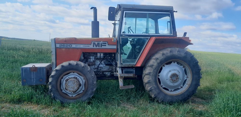 Sprzedam MF 2620
