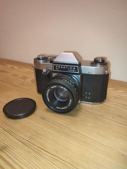Aparat analogowy Praktica nova 1