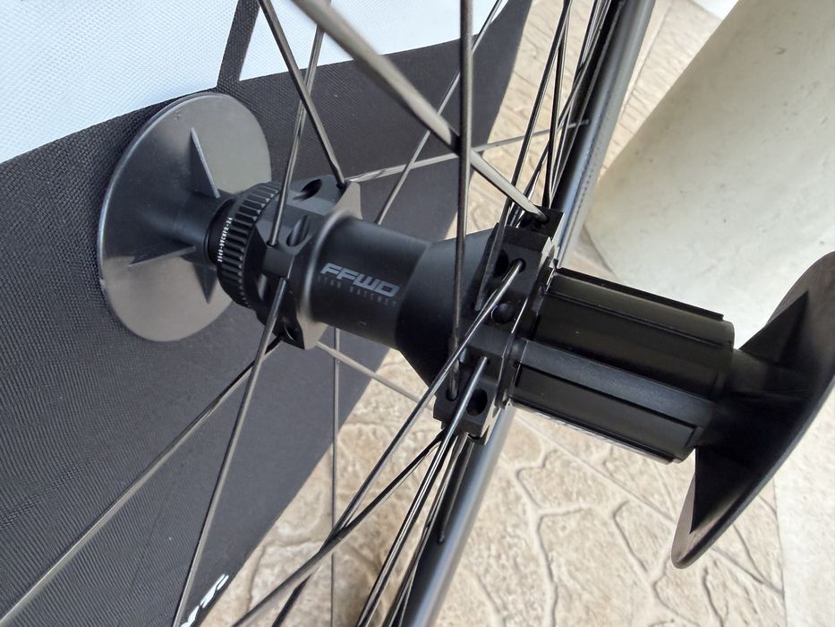 Para bicicleta de estrada - Rodas em carbono - PROMOCAO