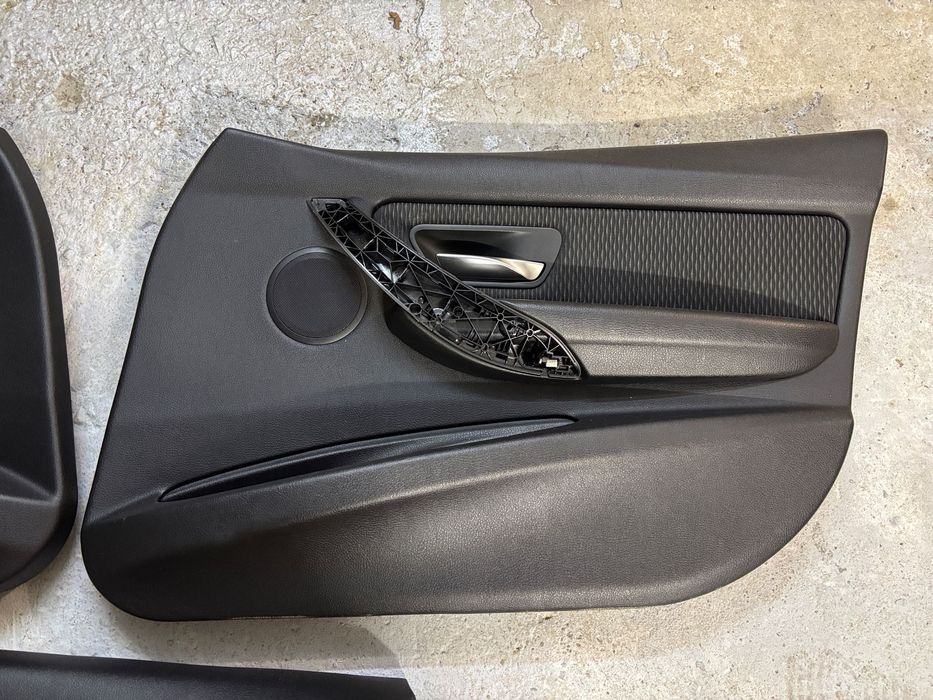 Карта двері BMW F30 F31 сітка динаміків BMW 320 318 316