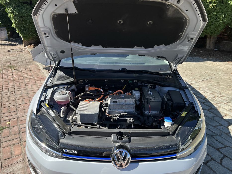 Volkswagen E-Golf 2017