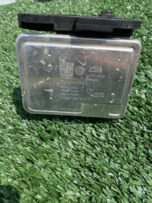 Блок керування ABS VW 5Q0614517ES