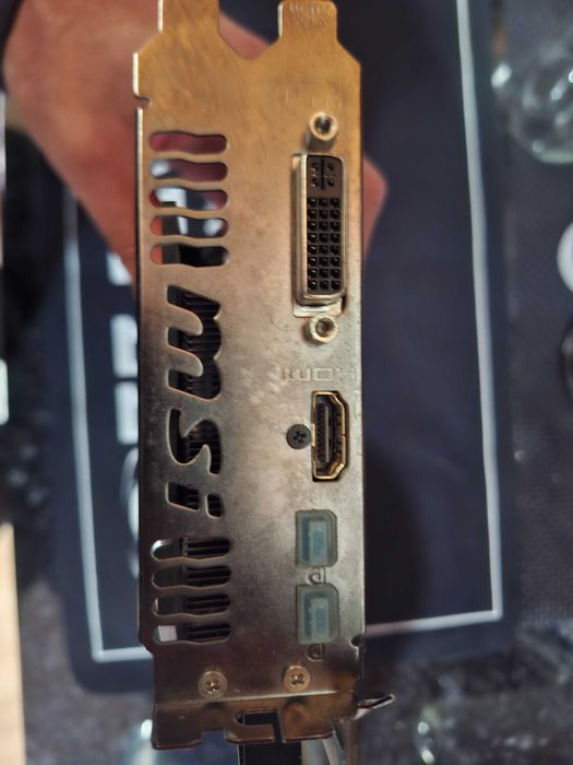 AMD Radeon R9 280X 3g avariada64283927168897123