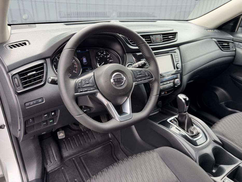 Nissan Rogue SV 2017 рік