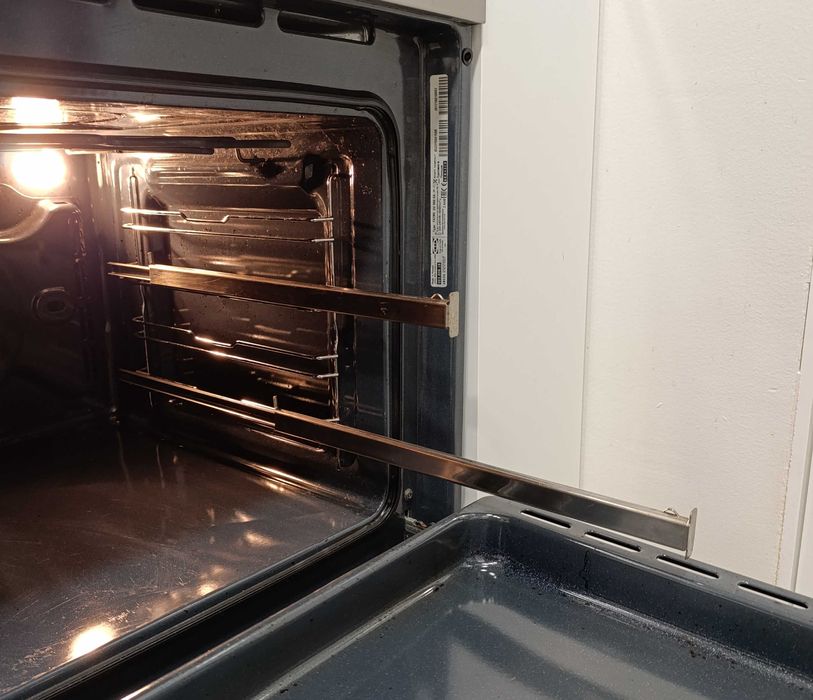 Forno elétrico de encastrar / Móvel 60cm - IKEA RAFFINERAD (Usado)