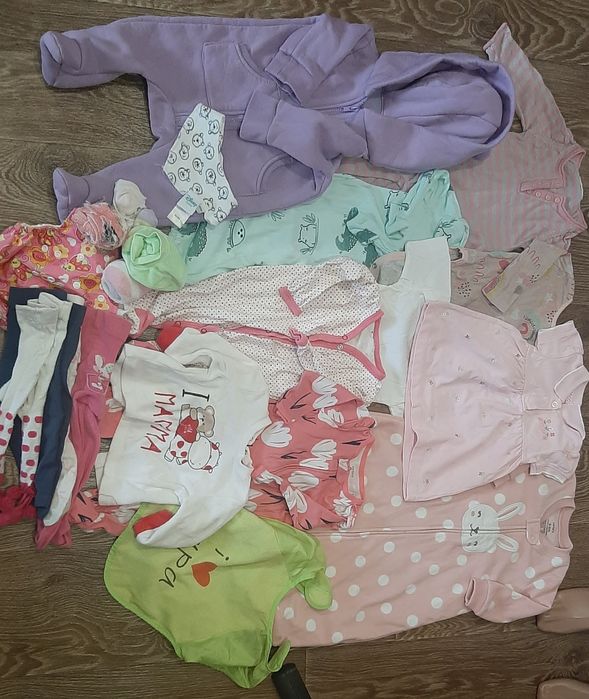 Пакет одягу для дівчинки