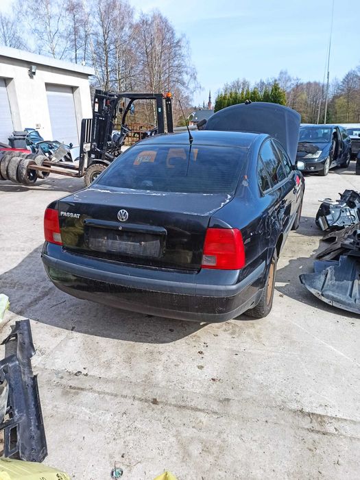 Posiadam czesci vw passat b5 sedan 1.6 ANA 2000r