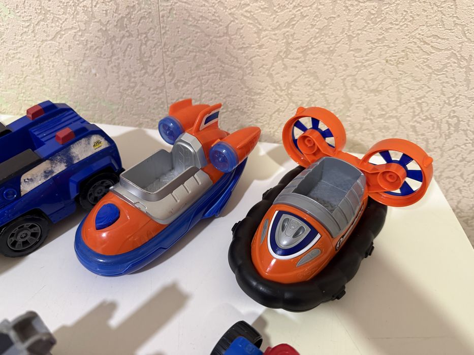 Машинки щінячий патруль