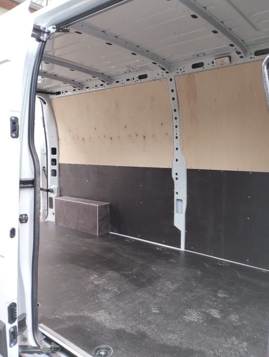 Podłoga - zabudowa - RENAULT MASTER III L2 i L3  w jednym kawałku