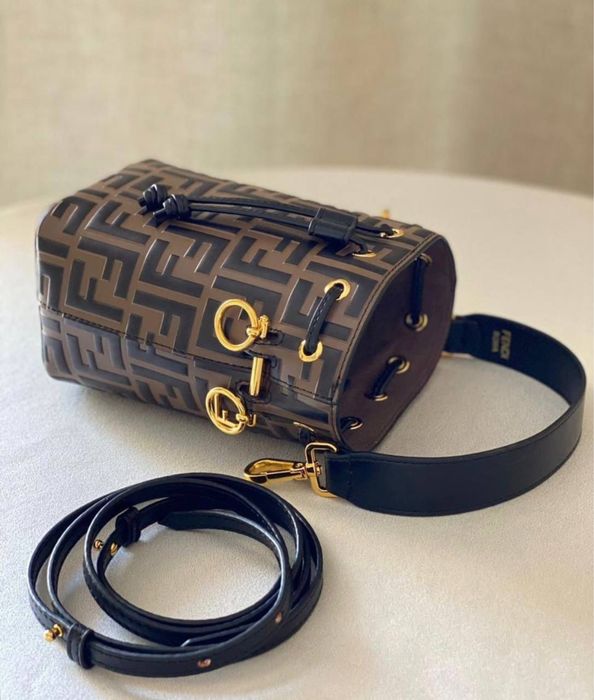 Сумка Fendi Mon Tresor brown leather mini-bag оригинал